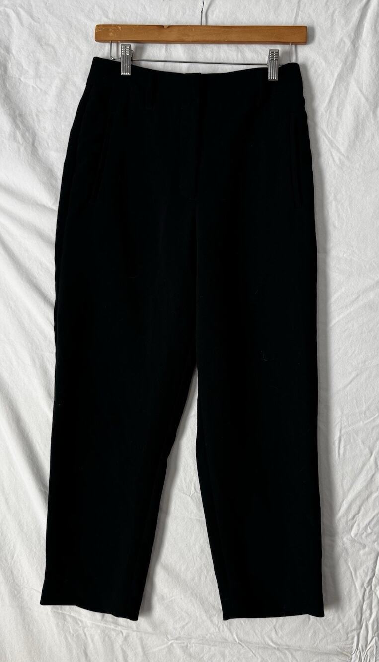 Wilfred Aritzia Women’s Loose Trouser Pants Black Crepe Business Career Size 6